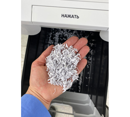 Уничтожитель документов ГЕЛЕОС АП40-5, DIN P-5 (5 ур-нь секр.), фрагмент 1,9х12мм, АВТОПОДАЧА 180 лист  (70г/м2), пл.карты/скрепки/скобы, 37 литров