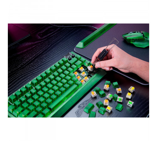 Клавиатура проводная игровая Razer BlackWidow V4 75% - Phantom Green Ed., черный