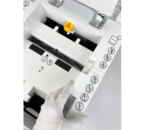 Уничтожитель документов ГЕЛЕОС АП40-5, DIN P-5 (5 ур-нь секр.), фрагмент 1,9х12мм, АВТОПОДАЧА 180 лист  (70г/м2), пл.карты/скрепки/скобы, 37 литров
