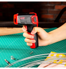 Инфракрасный пирометр (термометр) с цветным дисплеем Deli DL333380A