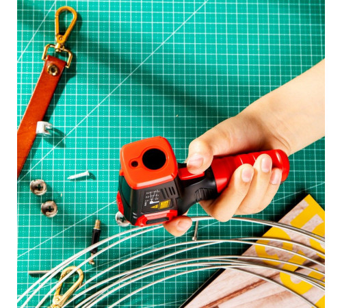 Инфракрасный пирометр (термометр) с цветным дисплеем Deli DL333380A