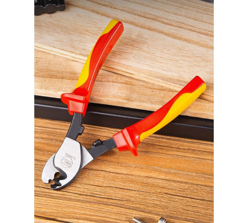 Диэлектрический кабелерез Deli DL515106, 160мм, сталь Cr-V, сертификат VDE для работ под напряжением до 1000 В