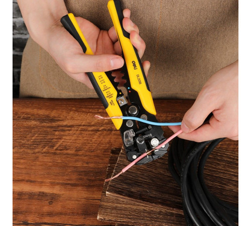 Инструмент обжимной (стриппер) Deli DL2018 многофункциональный для зачистки проводов 3-в-1, 175мм, диапазон зачистки 0,6-2,6 мм