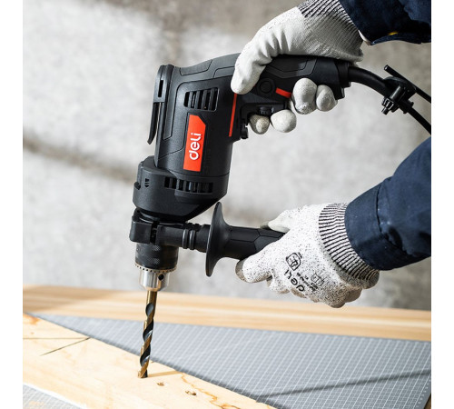 Дрель-шуруповерт сетевая Deli DE-CZ13-1E (680Вт, 13мм, 3000об/мин, 48000уд/мин, картон)
