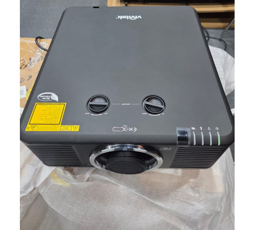 Мультимедийный инсталляционный лазерный проектор Vivitek  DU7295Z-BK