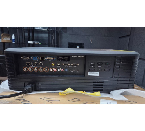 Мультимедийный инсталляционный лазерный проектор Vivitek  DU7295Z-BK