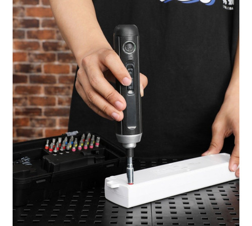 Отвертка аккумуляторная Deli DL-DP04-E1B2 (3,6В, 2А*ч, 5Нм, набор бит 24 шт, пласт. кейс)