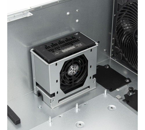 Корпус Silverstone SST-RM51