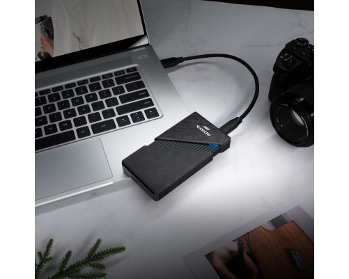 Внешний накопитель SSD 2TB ADATA SE920, USB 4, черный Внешний накопитель SSD 2TB ADATA SE920, USB 4, черный