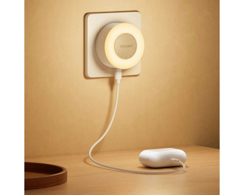 Ночник в розетку с USB Yeelight J4 Plus, белый Ночник в розетку с USB Yeelight J4 Plus, белый