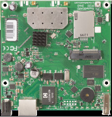 Точка доступа MikroTik RouterBOARD 912UAG with 600Mhz Atheros CPU, 64MB RAM, 1xGigabit LAN, USB, miniPCIe, built-in 2.4Ghz 802.11b/g/n 2x2 two chain wireless, 2xMMCX connectors, RouterOS L4