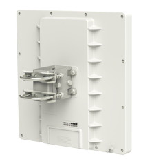 Точка доступа MikroTik QRT 5 with 24dbi 5GHz antenna, High Gain Dual Chain 802.11an wireless, 600MHz, 64MB RAM, 1xGigabit LAN, POE, PSU, pole mount, RouterOS L4